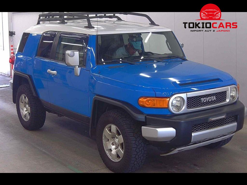 AMERICA TOYOTA FJ CRUISER 4WD