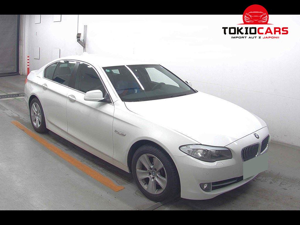 BMW 5 SERIES 4D 528I