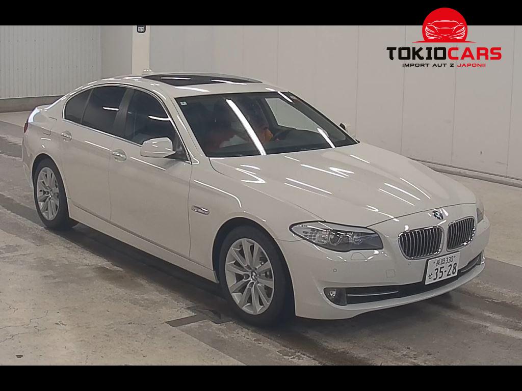BMW 5 SERIES 4D 528I