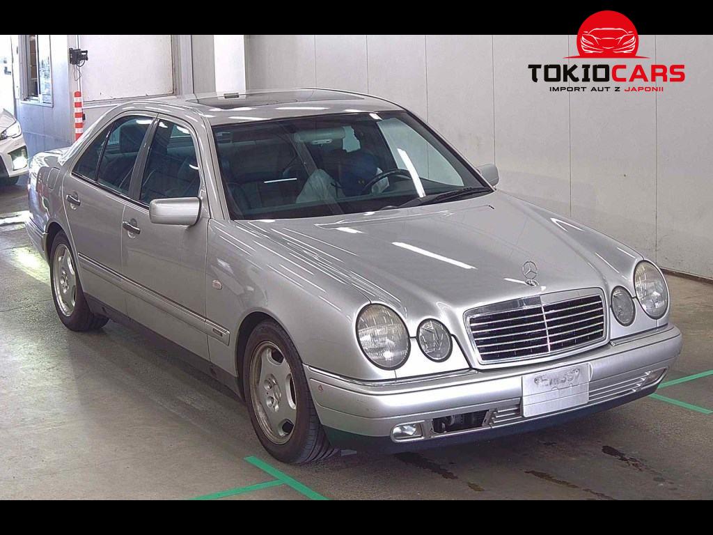MERCEDES BENZ E-CLASS 4D E320 AVANTGARDE